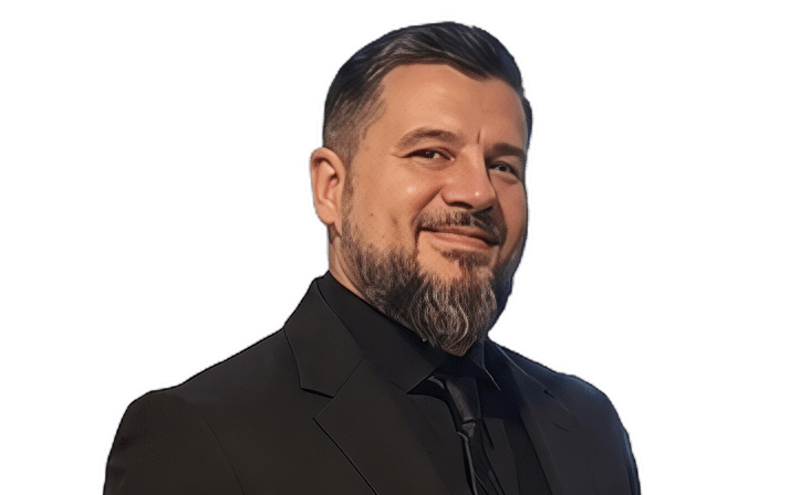 Headshot of Matthew Bennett